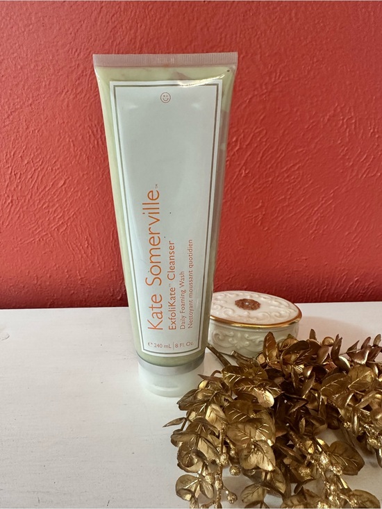 Kate Somerville Other - Kate Somerville Cleanser - White and Gold Accents